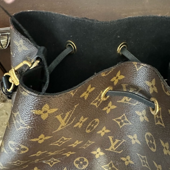 Louis Vuitton Monogram Canvas Neonoe MM Shoulder - Picture 4 of 9